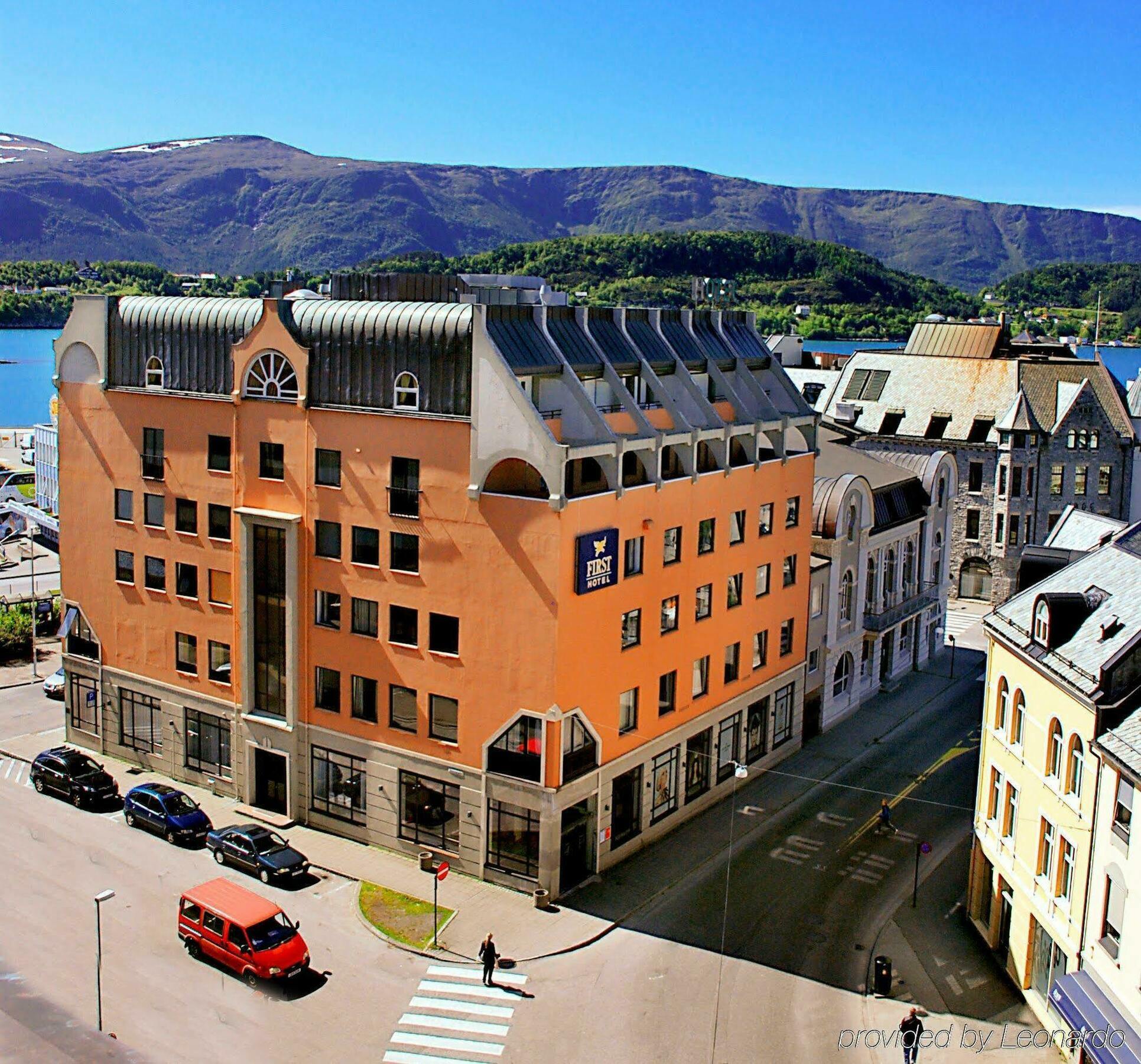 Four Monkeys Hotel Ålesund Exterior foto